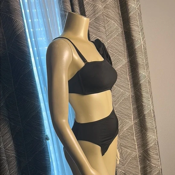 Shade & Shore Black One-Shoulder Swimsuit - Picture 4 of 8